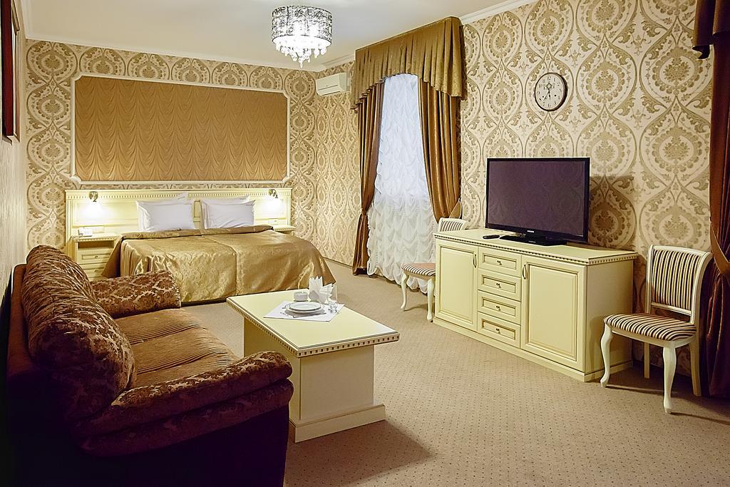 Прага Hotel Краснодар Екстериор снимка